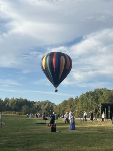 hot-air-balloon-at-wedding-Morning-Glory-Wedding-Venue